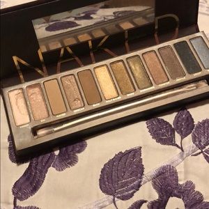 Urban Decay Naked 1